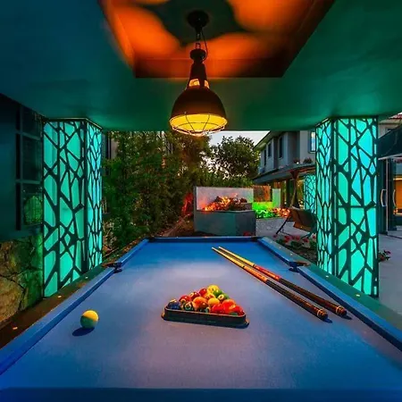 Vilă Sleeps 6 With Pool Air Con And Wifi Ovacık