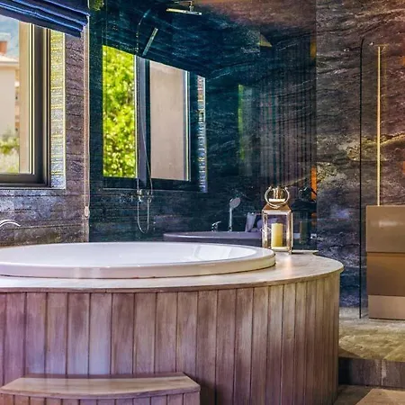 Sleeps 6 With Pool Air Con And Wifi Vilă Ovacık