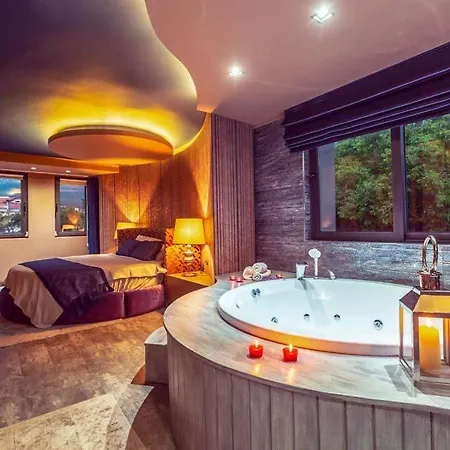 Sleeps 6 With Pool Air Con And Wifi Vilă *