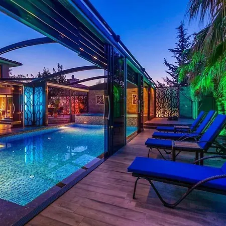 Sleeps 6 With Pool Air Con And Wifi Vilă